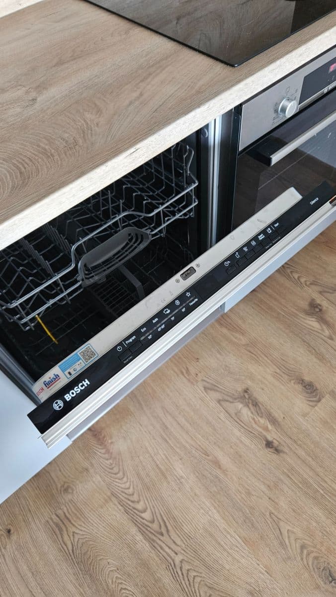 Prenájom bytu 2-izbový 57 m², Ružinov, Bratislavský kraj Prenájom bytu 2-izbový 57 m², Ružinov, Bratislavský kraj