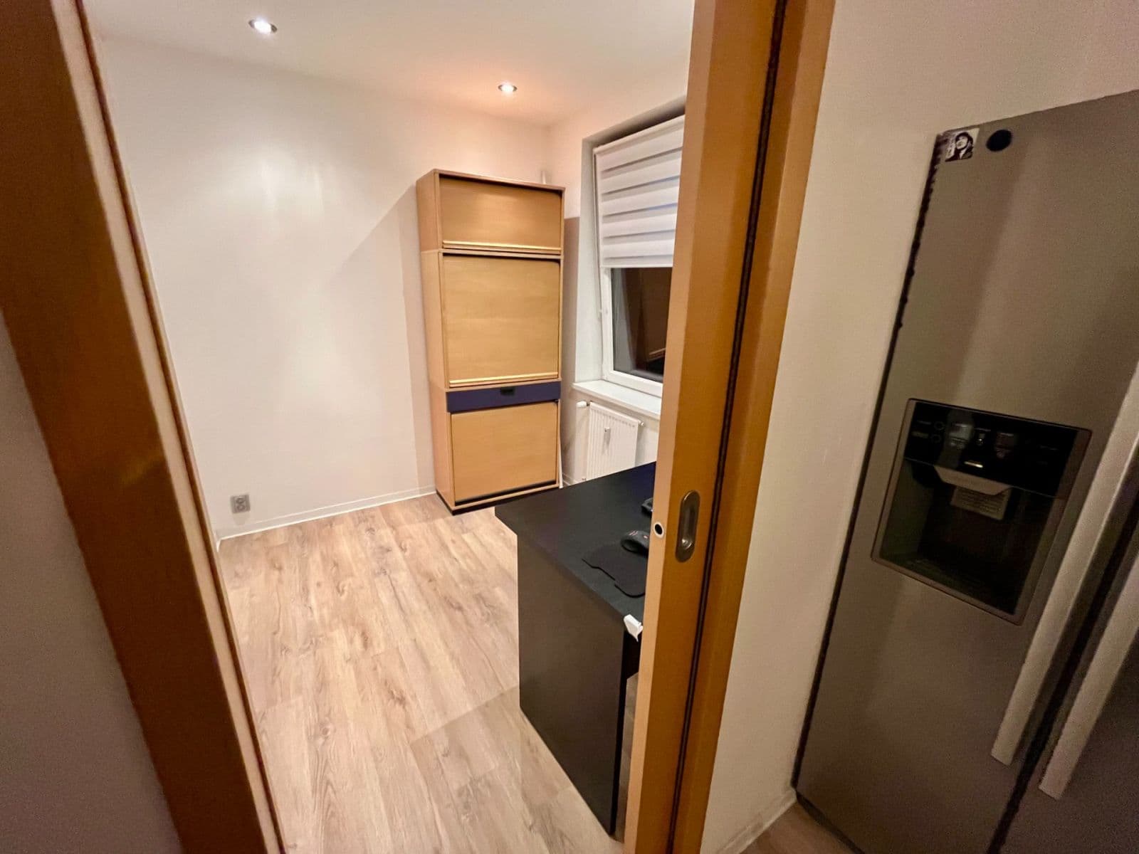 Prenájom bytu 4-izbový 81 m², Písečná, Praha, Praha Prenájom bytu 4-izbový 81 m², Písečná, Praha, Praha
