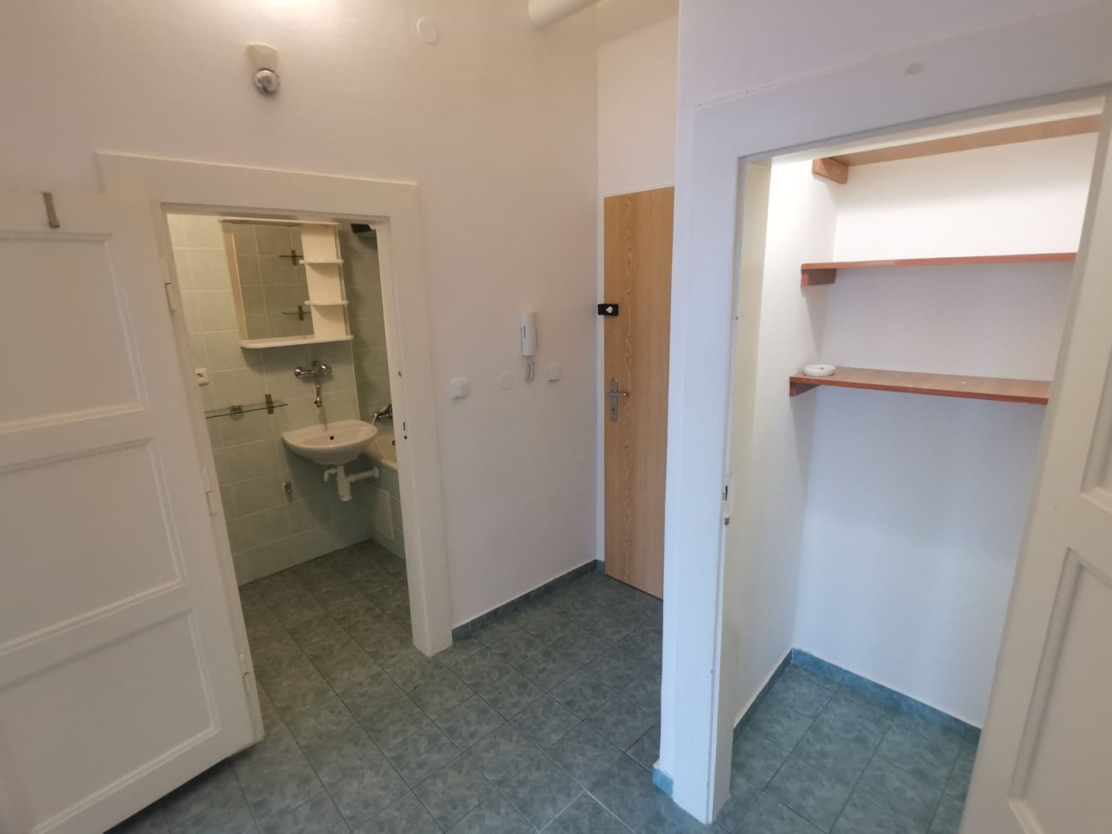 Prenájom bytu 1-izbový 40 m², Na Míčánkách, Praha, Praha Prenájom bytu 1-izbový 40 m², Na Míčánkách, Praha, Praha