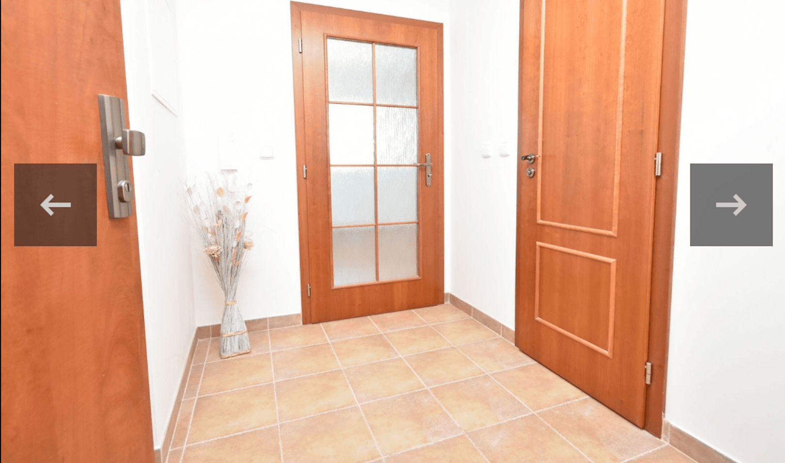 Prenájom bytu 1-izbový 49 m², T. G. Masaryka, Horoměřice, Středočeský kraj Prenájom bytu 1-izbový 49 m², T. G. Masaryka, Horoměřice, Středočeský kraj