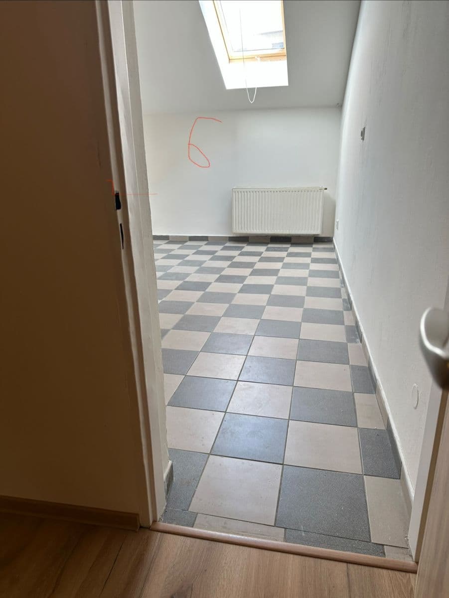 Prenájom bytu 1-izbový 47 m², 1. května, Rosice, Jihomoravský kraj Prenájom bytu 1-izbový 47 m², 1. května, Rosice, Jihomoravský kraj