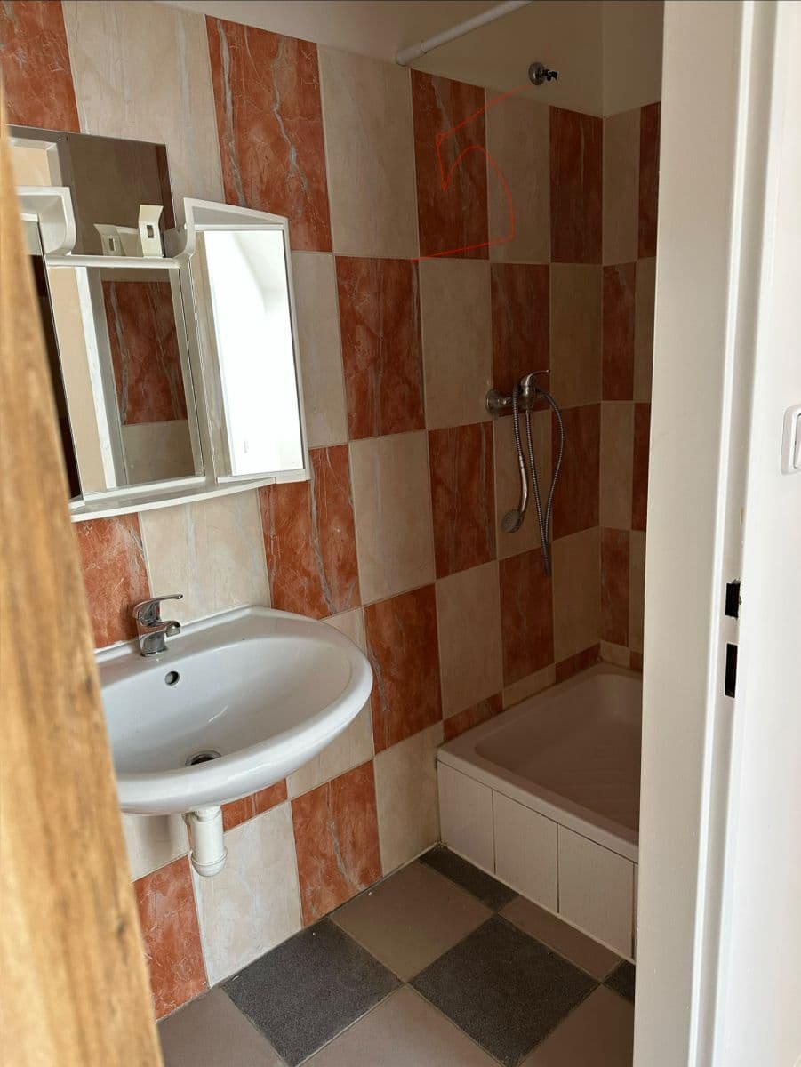 Prenájom bytu 1-izbový 47 m², 1. května, Rosice, Jihomoravský kraj Prenájom bytu 1-izbový 47 m², 1. května, Rosice, Jihomoravský kraj