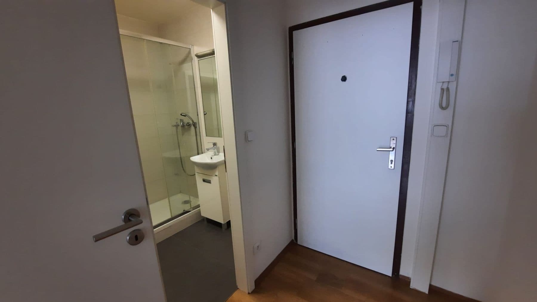 Predaj bytu 1-izbový 30 m², Pod Lysinami, Praha, Praha Predaj bytu 1-izbový 30 m², Pod Lysinami, Praha, Praha