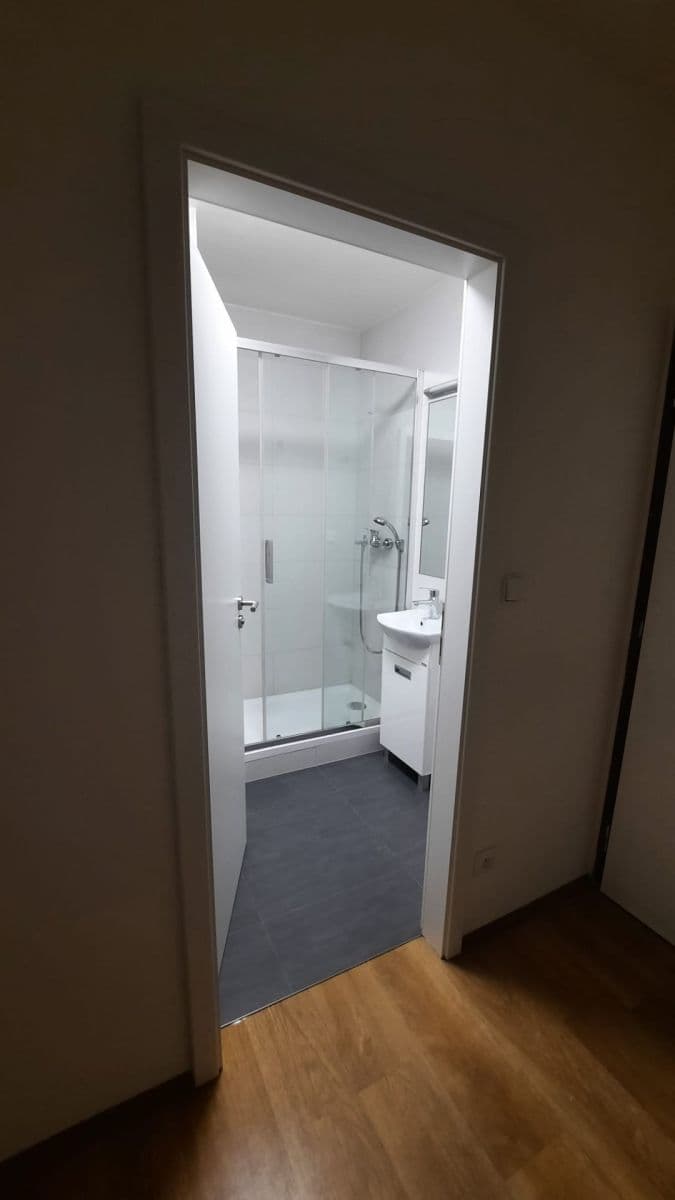 Predaj bytu 1-izbový 30 m², Pod Lysinami, Praha, Praha Predaj bytu 1-izbový 30 m², Pod Lysinami, Praha, Praha