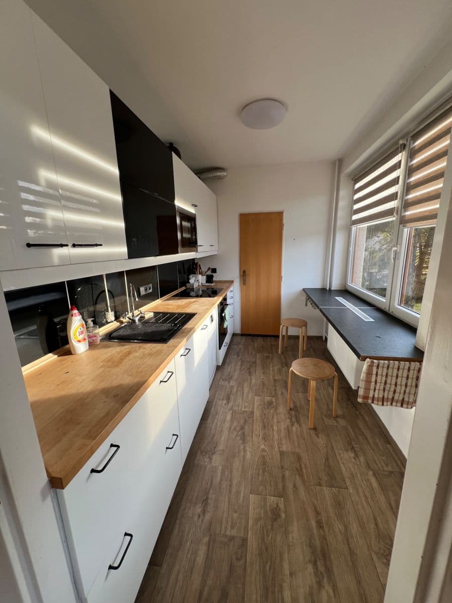 Prenájom bytu 3-izbový 78 m², Družstevní, Slatiňany, Pardubický kraj Prenájom bytu 3-izbový 78 m², Družstevní, Slatiňany, Pardubický kraj