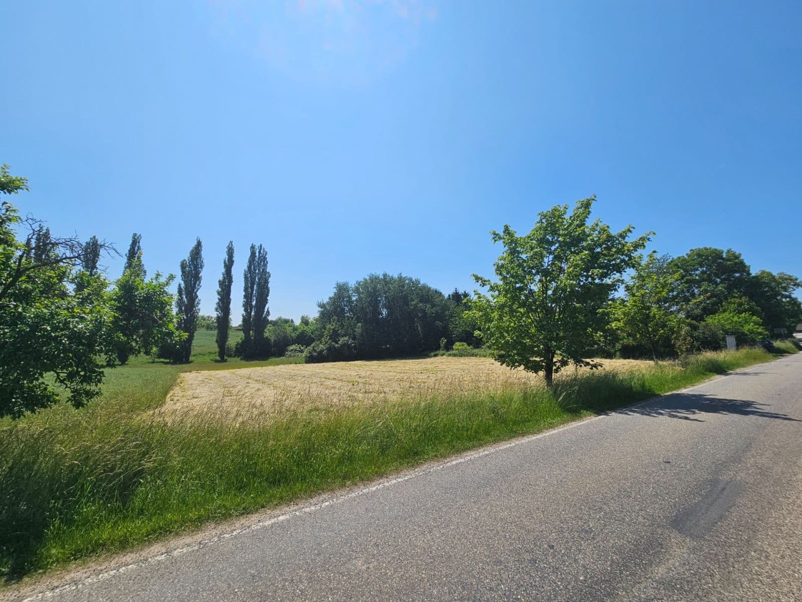 Prenájom pozemku 4.000 m², Kozmice, Středočeský kraj Prenájom pozemku 4.000 m², Kozmice, Středočeský kraj