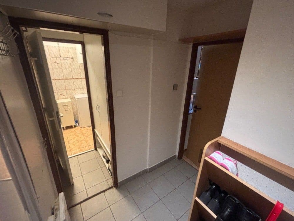 Prenájom bytu 1-izbový 25 m², U Jezerky, Praha, Praha Prenájom bytu 1-izbový 25 m², U Jezerky, Praha, Praha