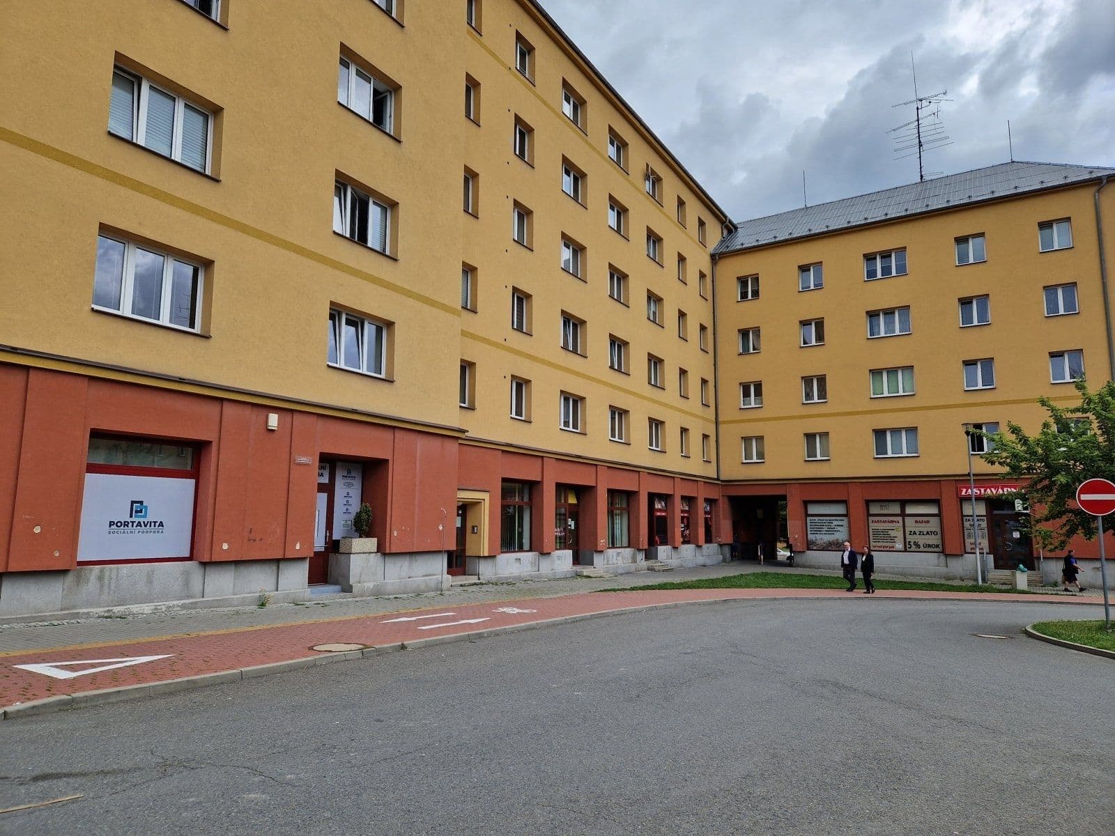 Prenájom nebytového priestoru 122 m², nám. T. G. Masaryka, Havířov, Moravskoslezský kraj Prenájom nebytového priestoru 122 m², nám. T. G. Masaryka, Havířov, Moravskoslezský kraj