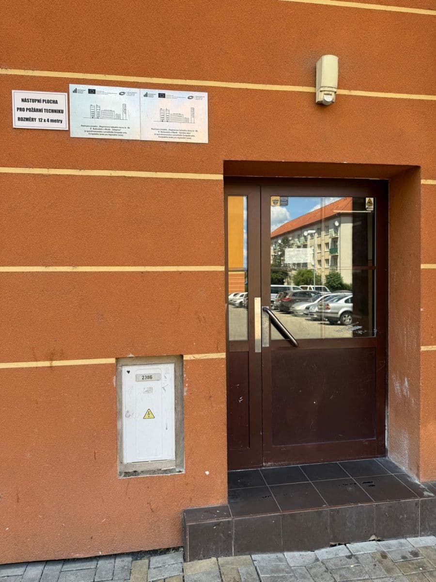 Predaj bytu 2-izbový 56 m², tř. Budovatelů, Most, Ústecký kraj Predaj bytu 2-izbový 56 m², tř. Budovatelů, Most, Ústecký kraj