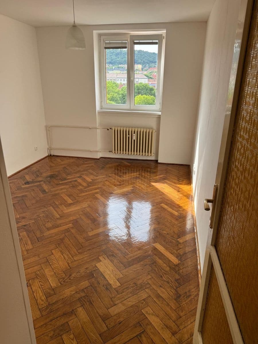 Predaj bytu 2-izbový 56 m², tř. Budovatelů, Most, Ústecký kraj Predaj bytu 2-izbový 56 m², tř. Budovatelů, Most, Ústecký kraj