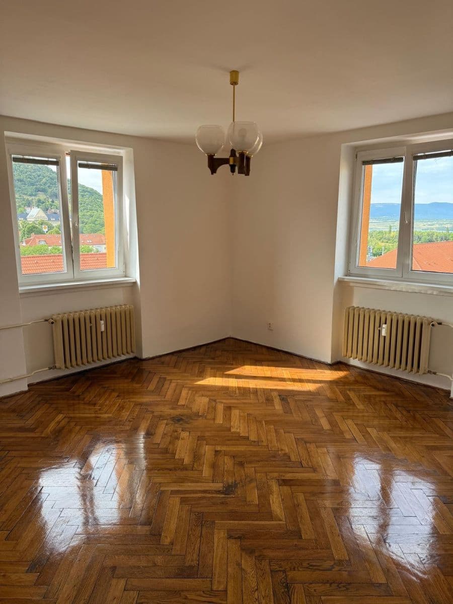 Predaj bytu 2-izbový 56 m², tř. Budovatelů, Most, Ústecký kraj Predaj bytu 2-izbový 56 m², tř. Budovatelů, Most, Ústecký kraj
