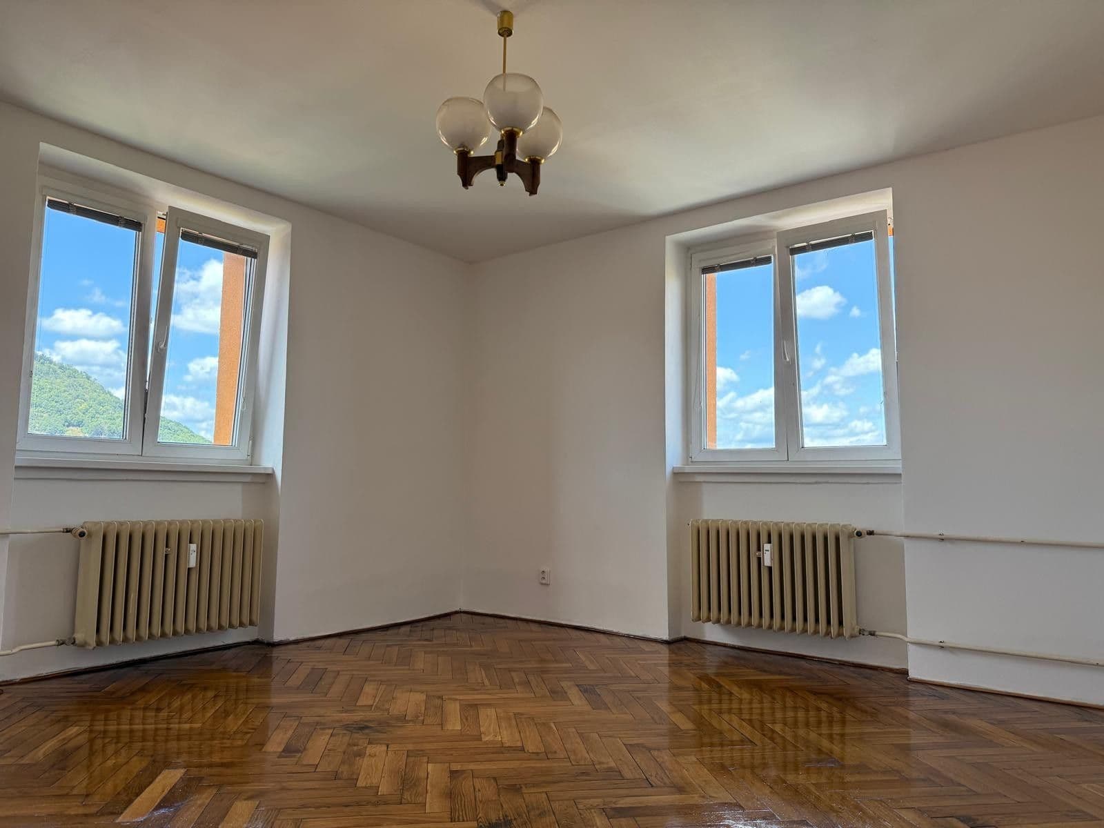 Predaj bytu 2-izbový 56 m², tř. Budovatelů, Most, Ústecký kraj Predaj bytu 2-izbový 56 m², tř. Budovatelů, Most, Ústecký kraj