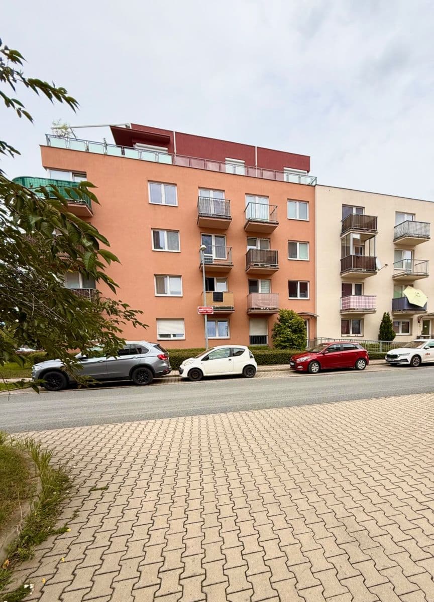 Predaj bytu 1-izbový 35 m², Rudolfa Holeky, Praha, Praha Predaj bytu 1-izbový 35 m², Rudolfa Holeky, Praha, Praha