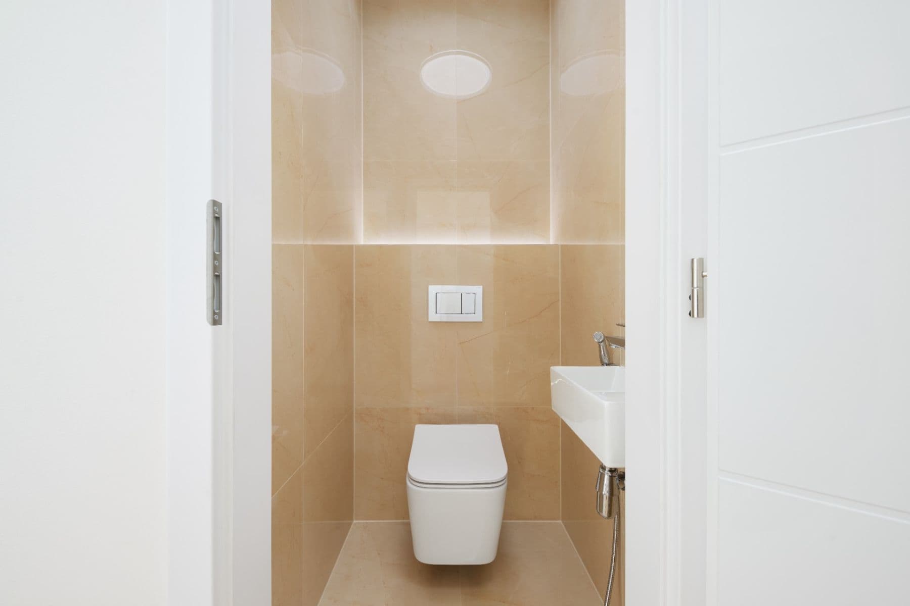 Prenájom bytu 4-izbový 94 m², Terezínská, Praha, Praha Prenájom bytu 4-izbový 94 m², Terezínská, Praha, Praha