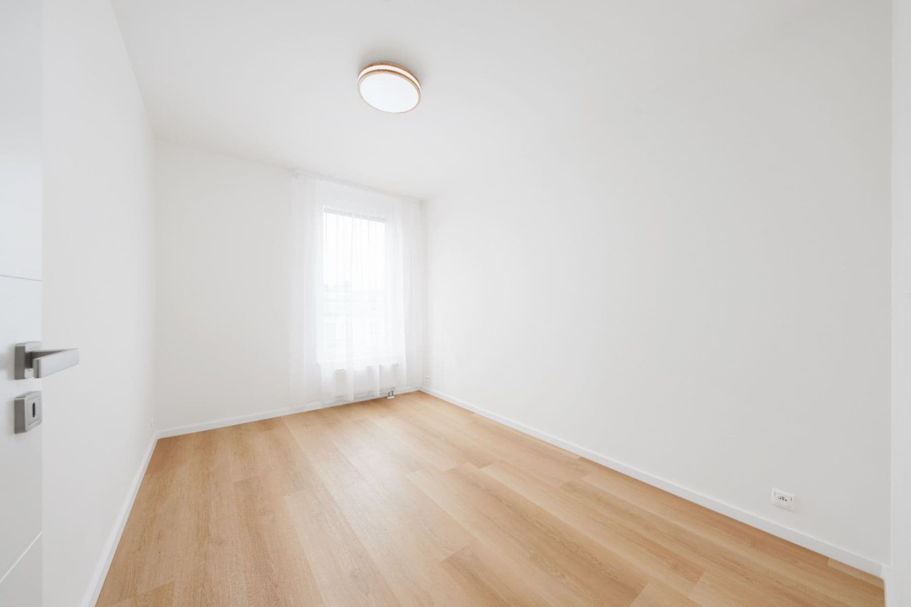 Prenájom bytu 4-izbový 94 m², Terezínská, Praha, Praha Prenájom bytu 4-izbový 94 m², Terezínská, Praha, Praha