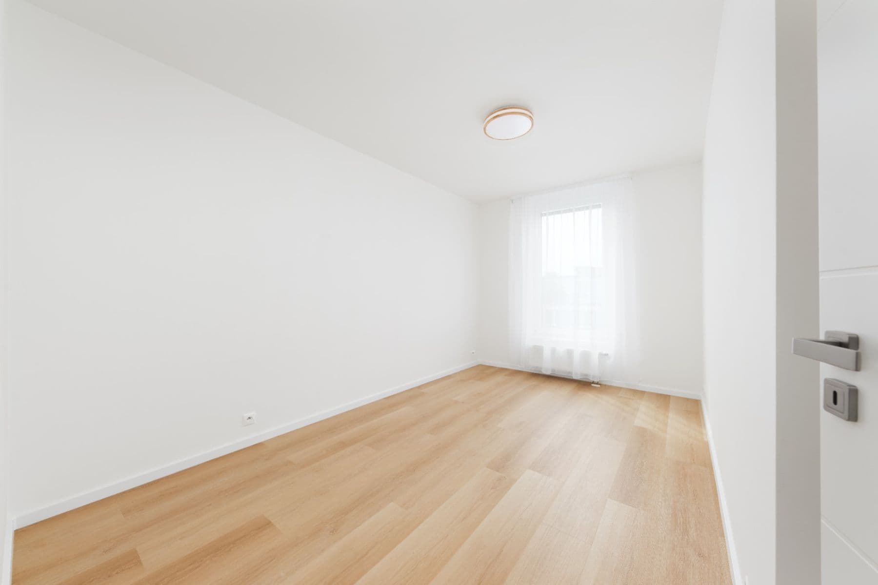 Prenájom bytu 4-izbový 94 m², Terezínská, Praha, Praha Prenájom bytu 4-izbový 94 m², Terezínská, Praha, Praha
