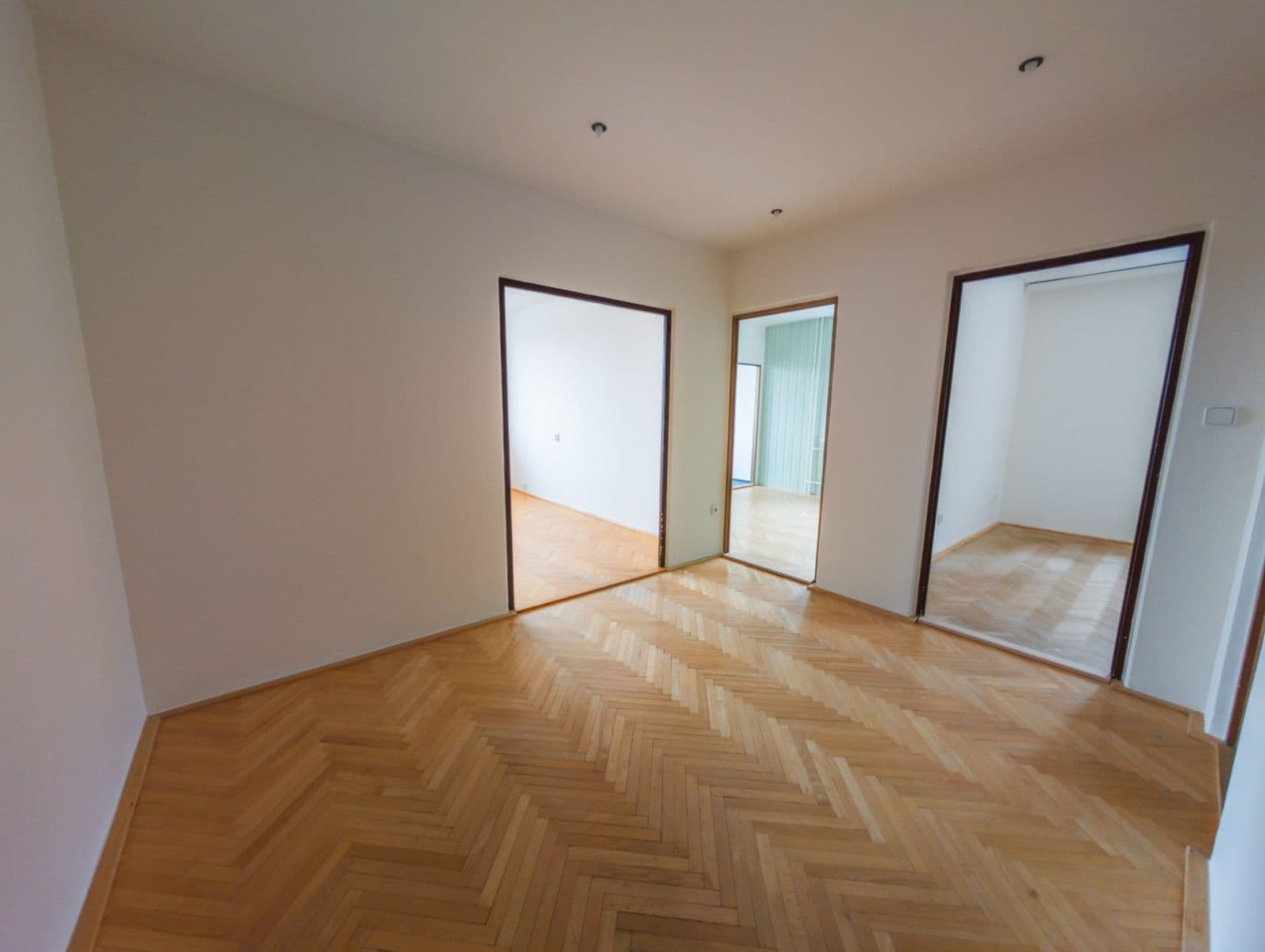 Predaj bytu 3-izbový 82 m², Šeříková, Brno, Jihomoravský kraj Predaj bytu 3-izbový 82 m², Šeříková, Brno, Jihomoravský kraj