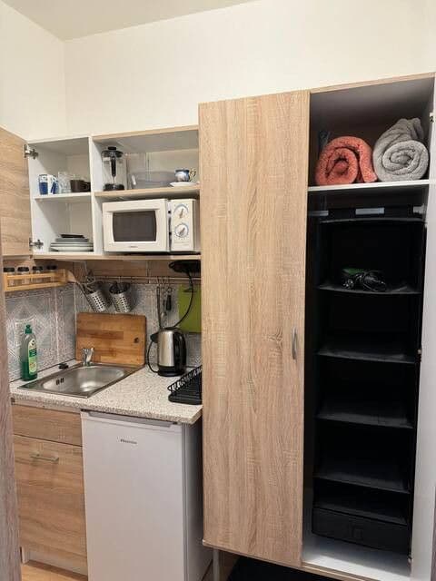 Prenájom bytu 25 m², Klapkova, Praha, Praha Prenájom bytu 25 m², Klapkova, Praha, Praha