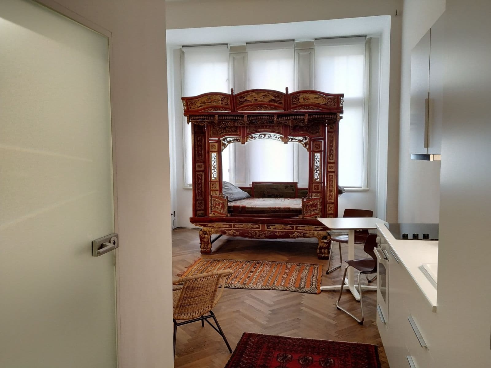 Prenájom bytu 30 m², Prvního pluku, Praha, Praha Prenájom bytu 30 m², Prvního pluku, Praha, Praha