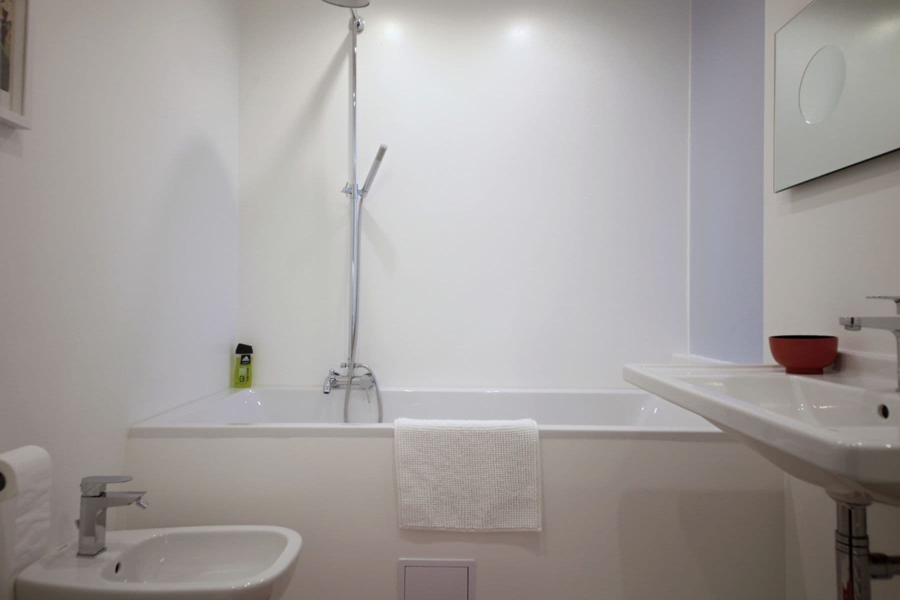 Prenájom bytu 30 m², Prvního pluku, Praha, Praha Prenájom bytu 30 m², Prvního pluku, Praha, Praha