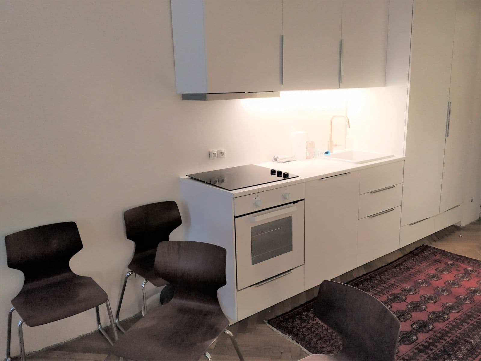 Prenájom bytu 30 m², Prvního pluku, Praha, Praha Prenájom bytu 30 m², Prvního pluku, Praha, Praha