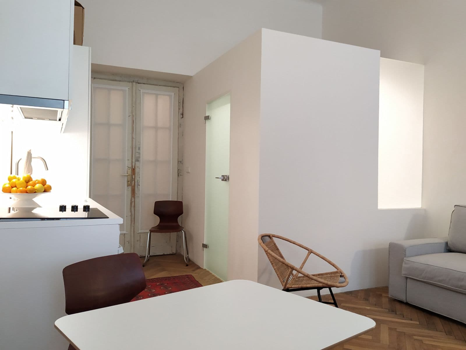 Prenájom bytu 30 m², Prvního pluku, Praha, Praha Prenájom bytu 30 m², Prvního pluku, Praha, Praha