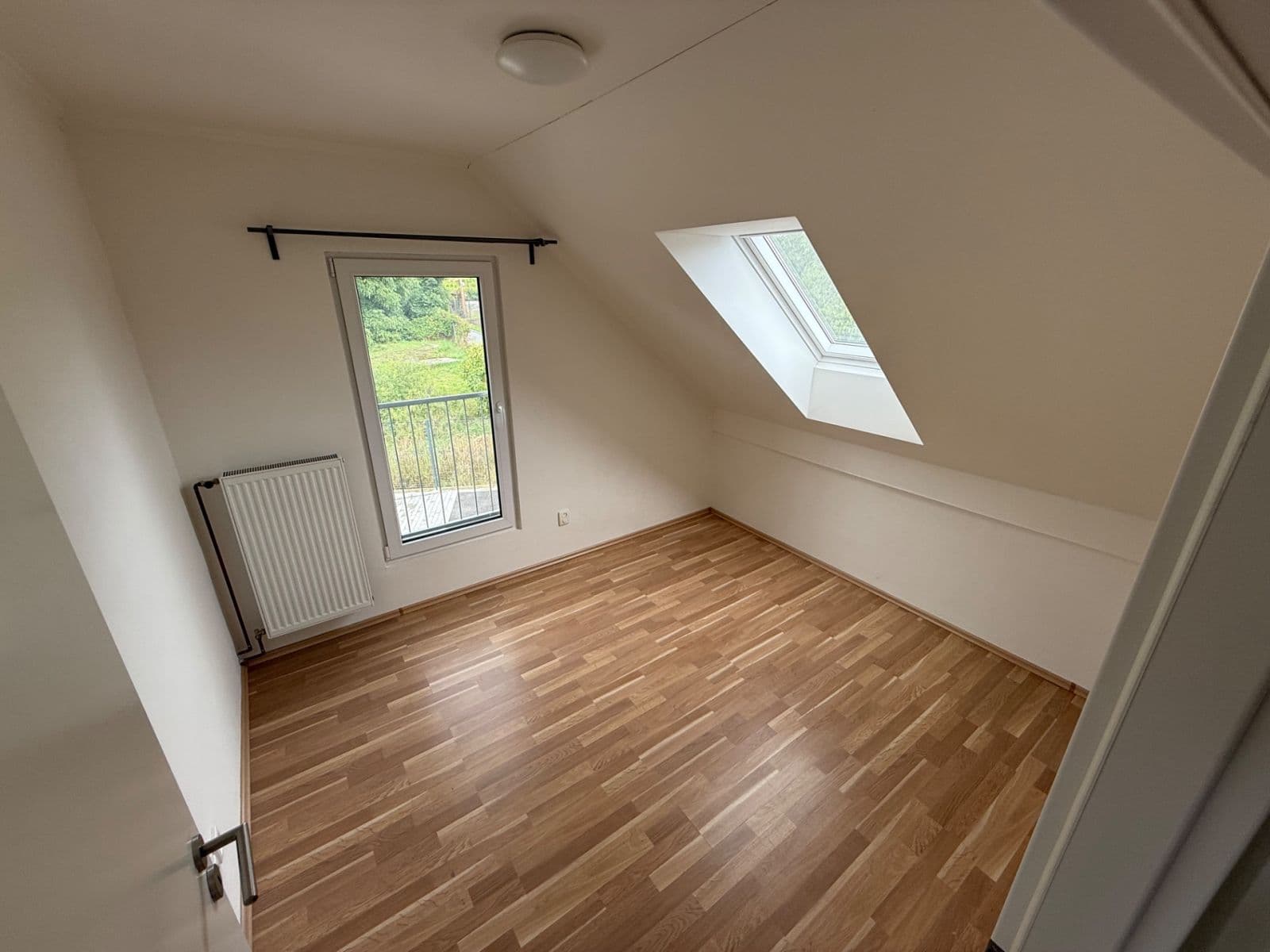 Prenájom bytu 4-izbový 96 m², Habrová, Plzeň, Plzeňský kraj Prenájom bytu 4-izbový 96 m², Habrová, Plzeň, Plzeňský kraj