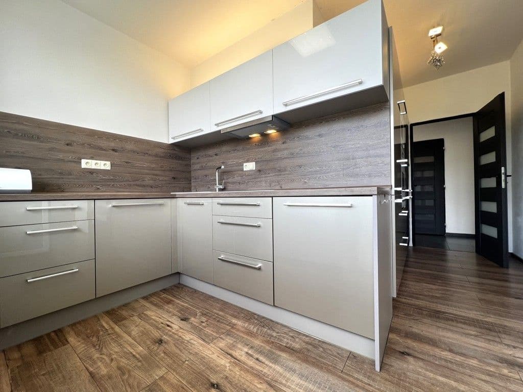 Prenájom bytu 3-izbový 69 m², Úštěk, Ústecký kraj Prenájom bytu 3-izbový 69 m², Úštěk, Ústecký kraj