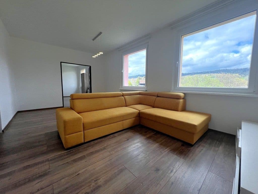 Prenájom bytu 3-izbový 69 m², Úštěk, Ústecký kraj Prenájom bytu 3-izbový 69 m², Úštěk, Ústecký kraj