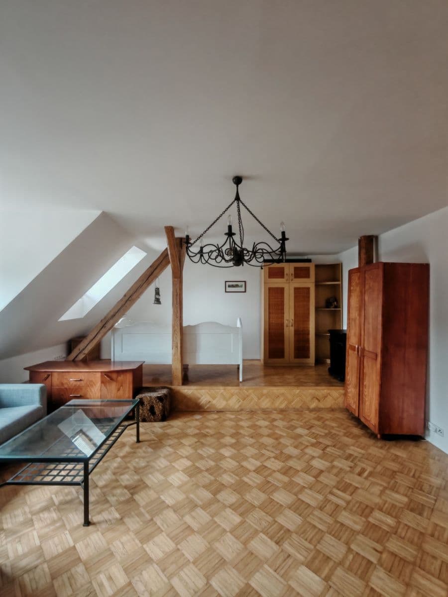 Prenájom bytu 2-izbový 95 m², Praskova, Olomouc, Olomoucký kraj Prenájom bytu 2-izbový 95 m², Praskova, Olomouc, Olomoucký kraj