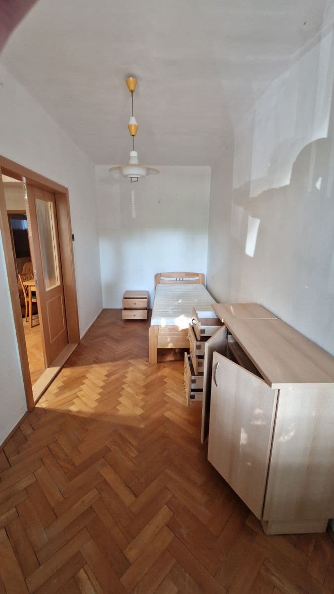 Prenájom bytu 3-izbový 68 m², Dětská, Praha, Praha Prenájom bytu 3-izbový 68 m², Dětská, Praha, Praha