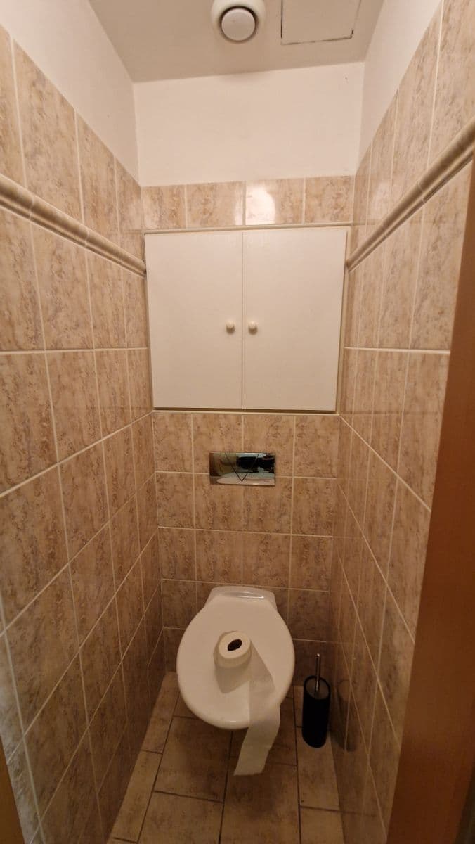 Prenájom bytu 3-izbový 68 m², Dětská, Praha, Praha Prenájom bytu 3-izbový 68 m², Dětská, Praha, Praha