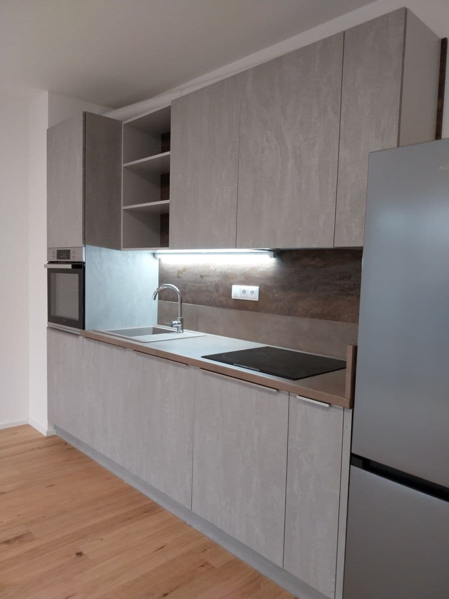 Prenájom bytu 3-izbový 65 m², Dřevčická, Brandýs nad Labem-Stará Boleslav, Středočeský kraj Prenájom bytu 3-izbový 65 m², Dřevčická, Brandýs nad Labem-Stará Boleslav, Středočeský kraj