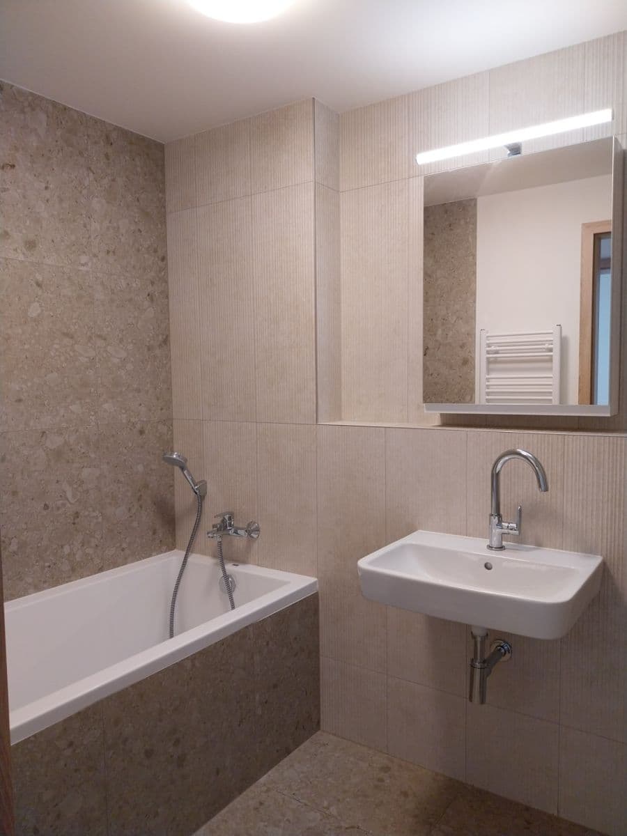 Prenájom bytu 3-izbový 65 m², Dřevčická, Brandýs nad Labem-Stará Boleslav, Středočeský kraj Prenájom bytu 3-izbový 65 m², Dřevčická, Brandýs nad Labem-Stará Boleslav, Středočeský kraj