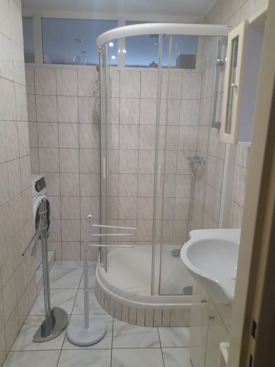 Prenájom bytu 2-izbový 57 m², Liptovská, Opava, Moravskoslezský kraj Prenájom bytu 2-izbový 57 m², Liptovská, Opava, Moravskoslezský kraj