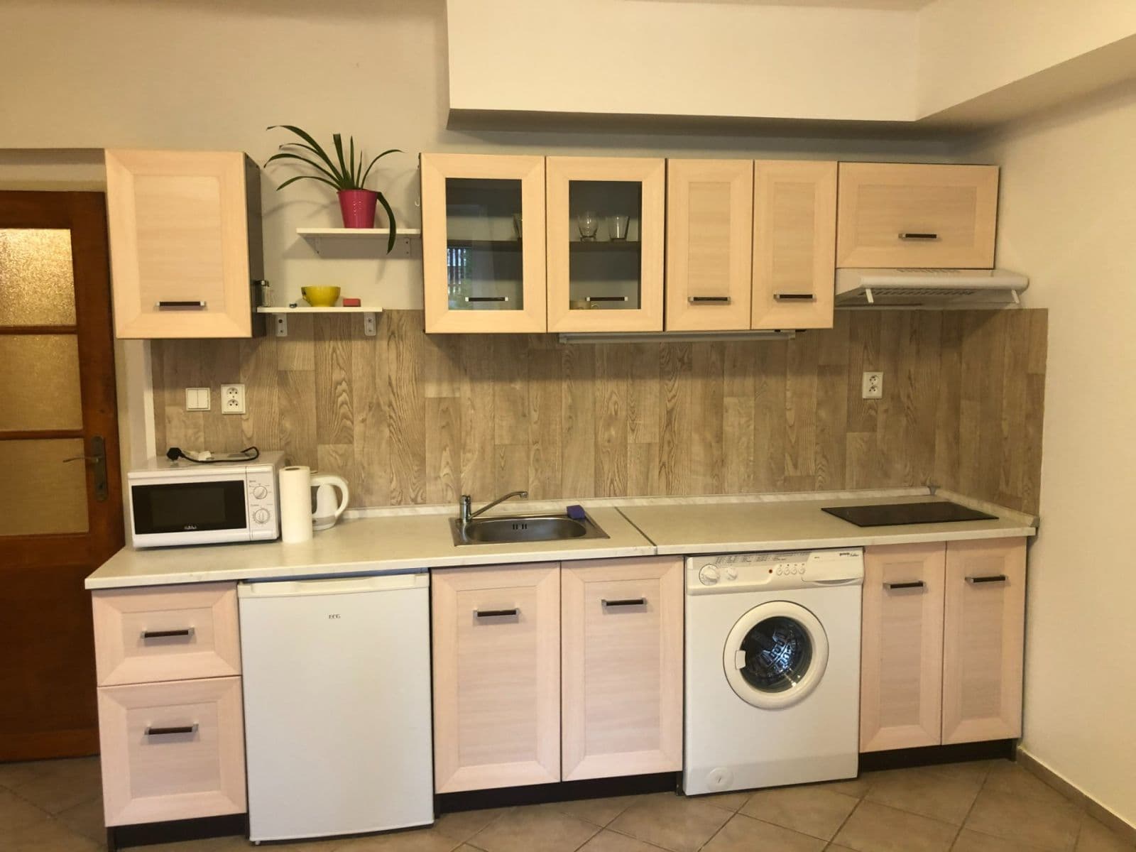 Prenájom bytu 1-izbový 30 m², Kounická, Praha, Praha Prenájom bytu 1-izbový 30 m², Kounická, Praha, Praha