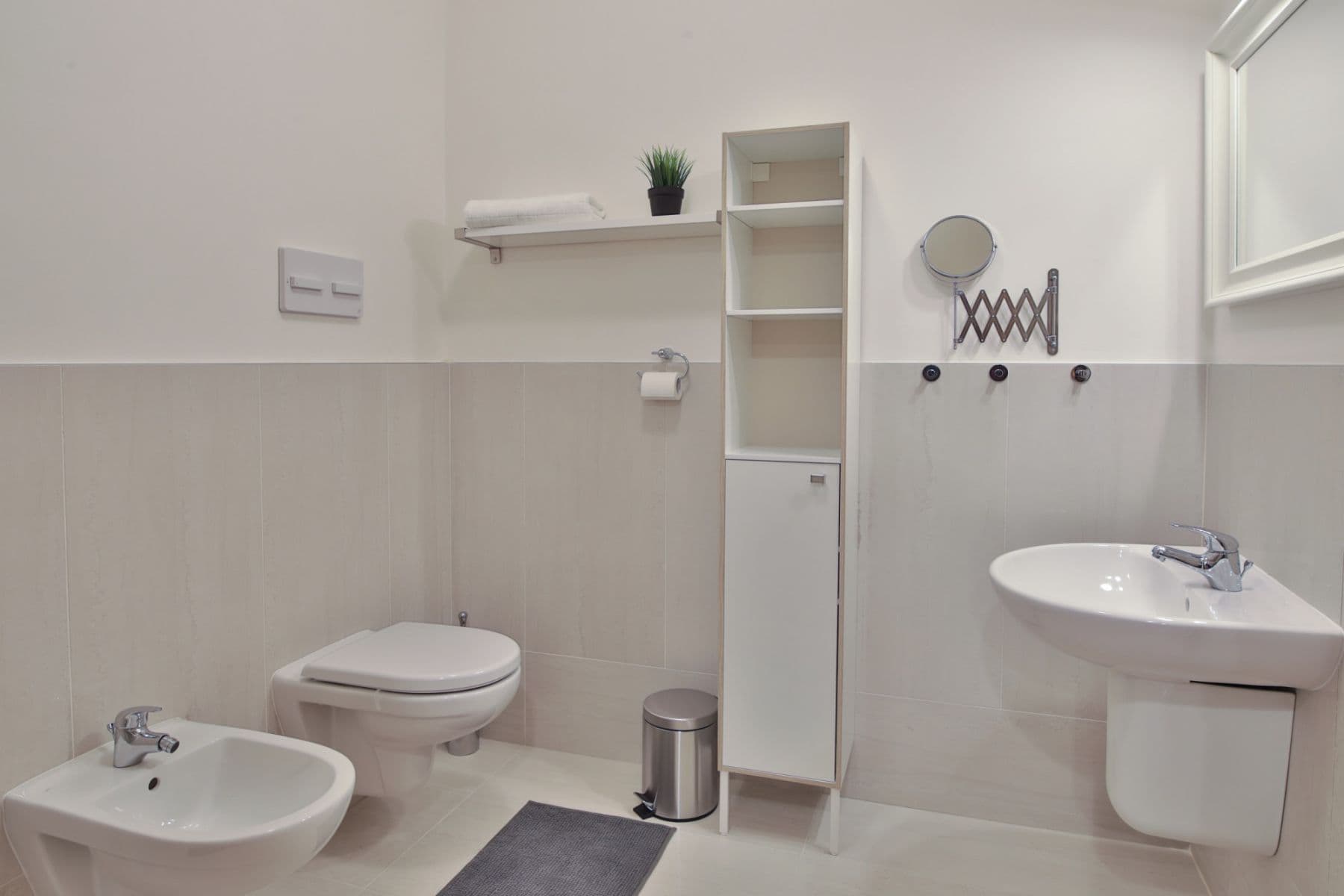 Prenájom bytu 60 m², Rumunská, Praha, Praha Prenájom bytu 60 m², Rumunská, Praha, Praha
