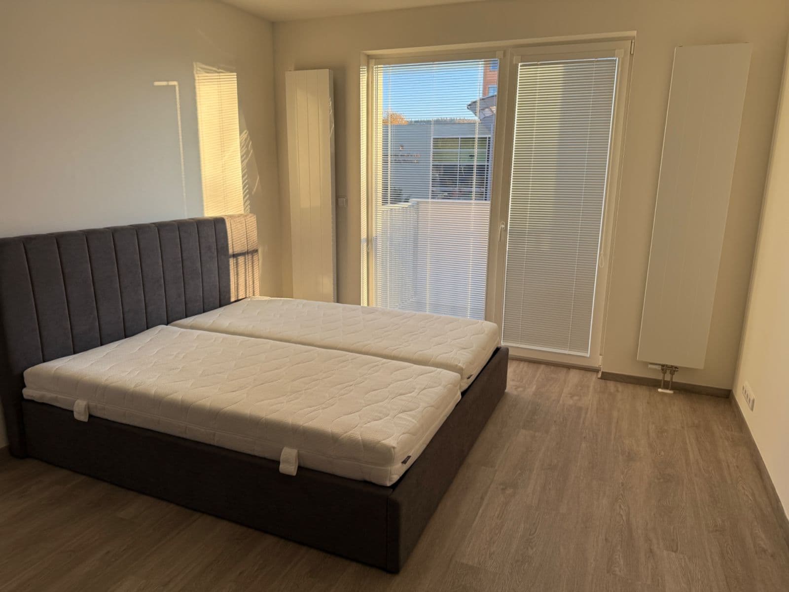 Prenájom bytu 1-izbový 37 m², Nad Stráněmi, Zlín, Zlínský kraj Prenájom bytu 1-izbový 37 m², Nad Stráněmi, Zlín, Zlínský kraj