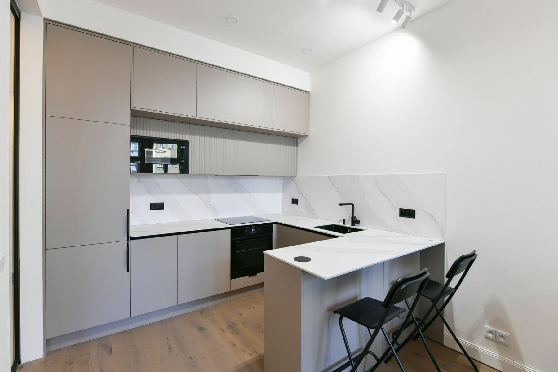 Prenájom bytu 2-izbový 44 m², Na Spojce, Praha, Praha Prenájom bytu 2-izbový 44 m², Na Spojce, Praha, Praha