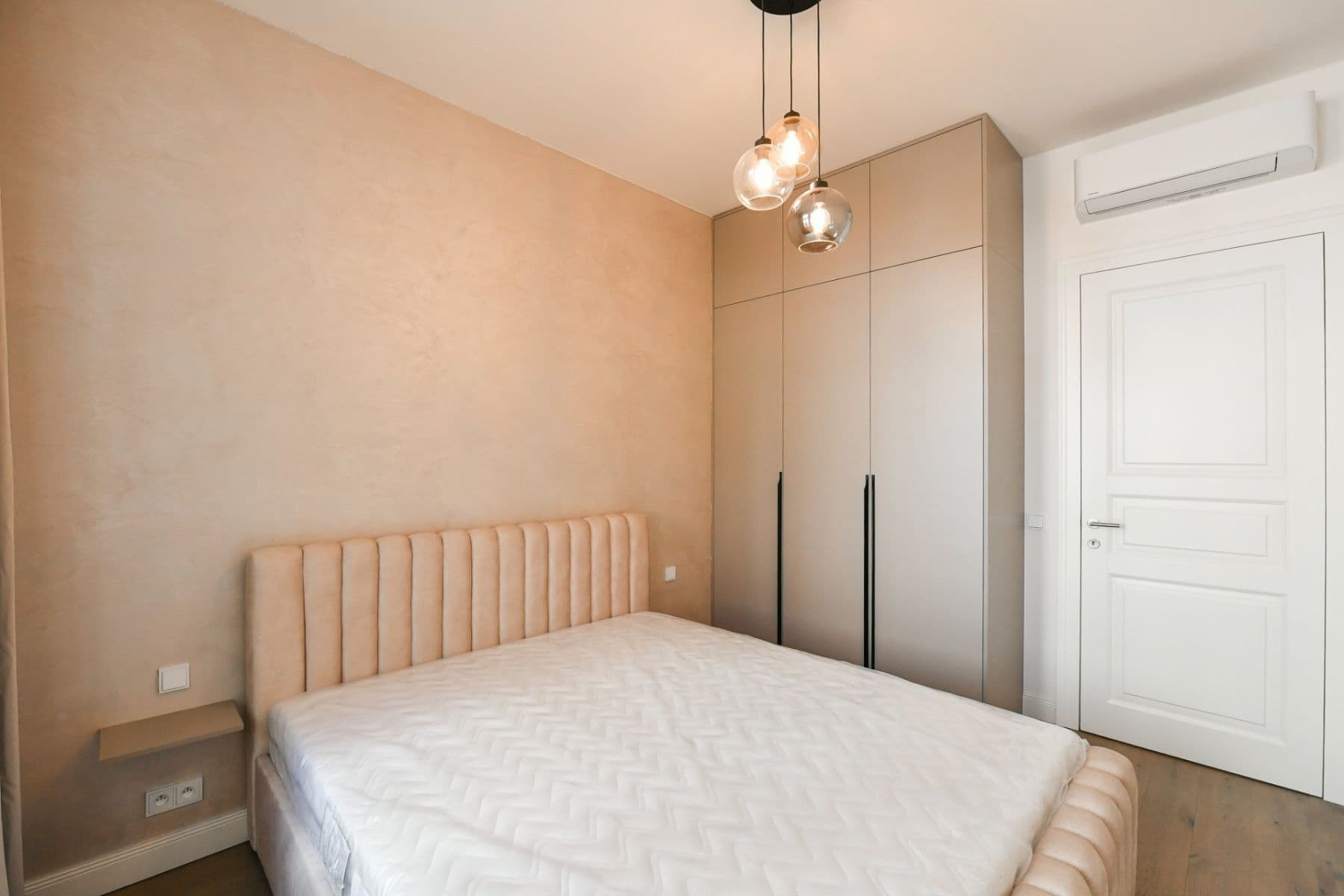 Prenájom bytu 2-izbový 44 m², Na Spojce, Praha, Praha Prenájom bytu 2-izbový 44 m², Na Spojce, Praha, Praha