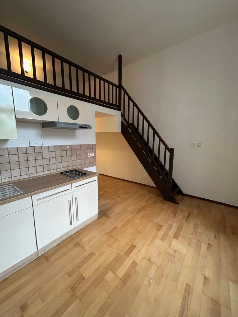 Predaj bytu 1-izbový 20 m², Nedvědovo náměstí, Praha, Praha Predaj bytu 1-izbový 20 m², Nedvědovo náměstí, Praha, Praha