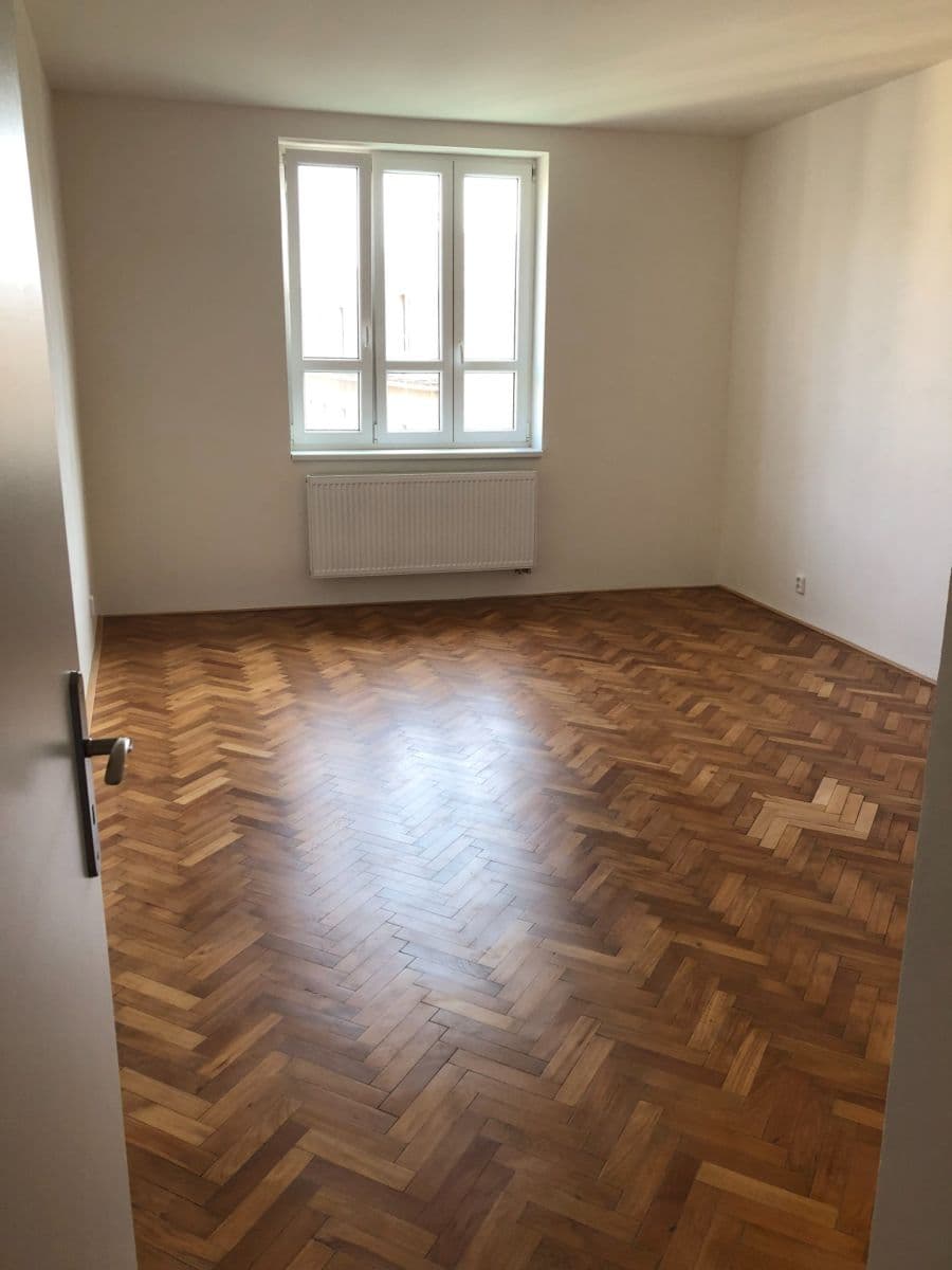 Prenájom bytu 2-izbový 48 m², Dolní, Praha, Praha Prenájom bytu 2-izbový 48 m², Dolní, Praha, Praha