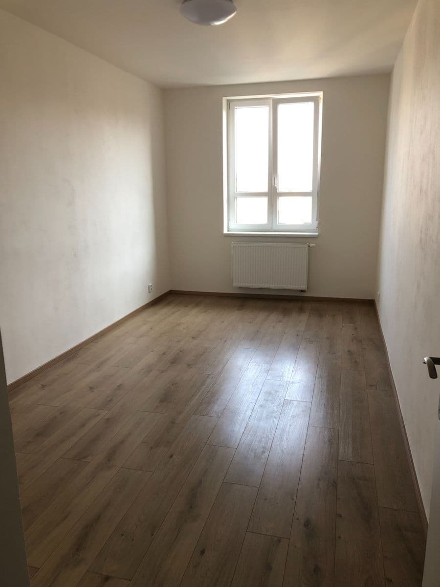 Prenájom bytu 2-izbový 48 m², Dolní, Praha, Praha Prenájom bytu 2-izbový 48 m², Dolní, Praha, Praha