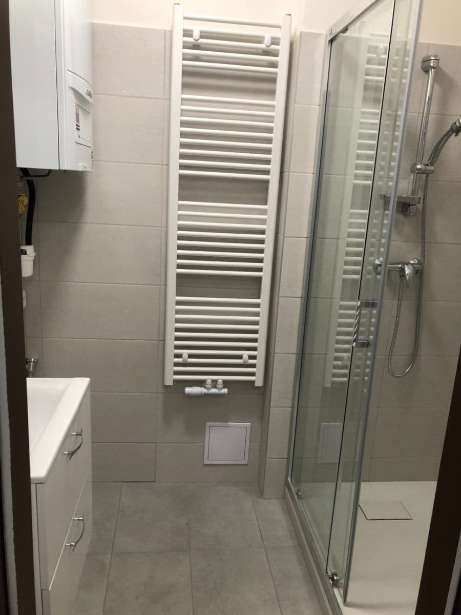 Prenájom bytu 2-izbový 48 m², Dolní, Praha, Praha Prenájom bytu 2-izbový 48 m², Dolní, Praha, Praha