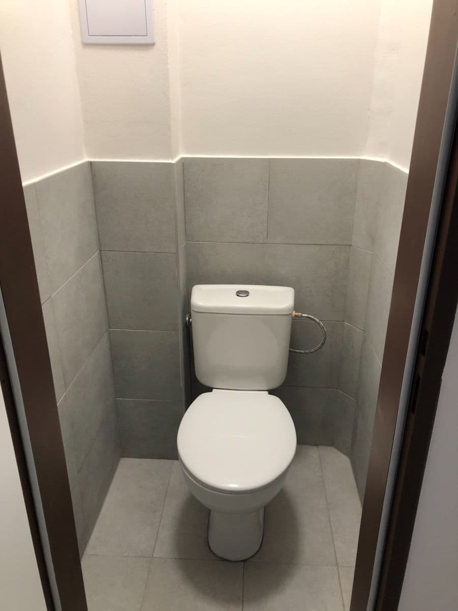 Prenájom bytu 2-izbový 48 m², Dolní, Praha, Praha Prenájom bytu 2-izbový 48 m², Dolní, Praha, Praha