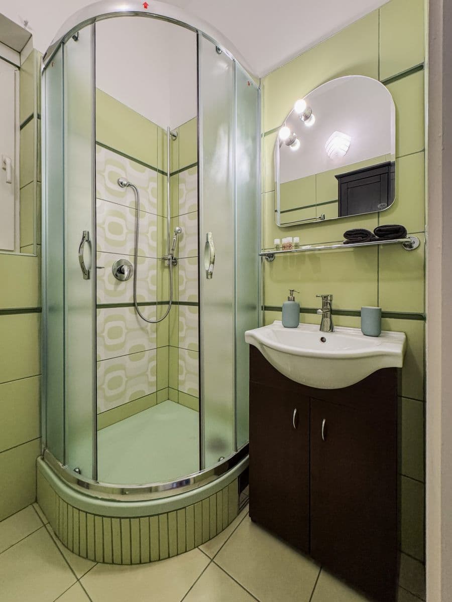 Prenájom bytu 120 m², Šmilovského, Praha, Praha Prenájom bytu 120 m², Šmilovského, Praha, Praha