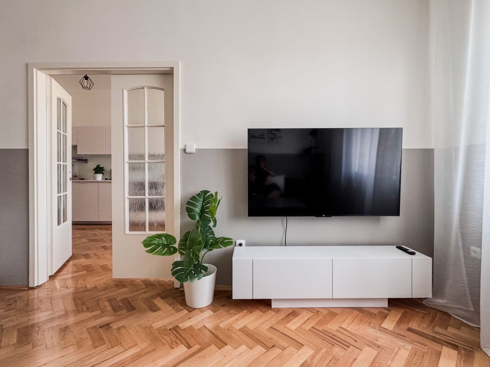 Prenájom bytu 120 m², Šmilovského, Praha, Praha Prenájom bytu 120 m², Šmilovského, Praha, Praha