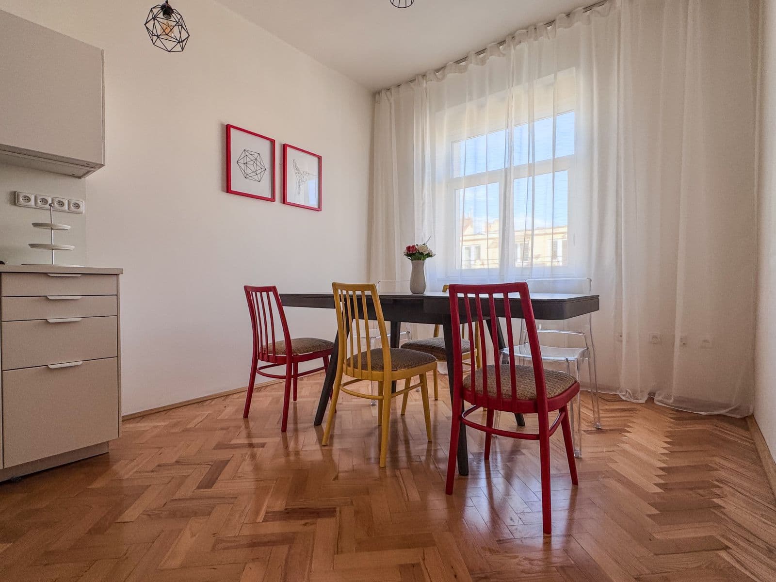 Prenájom bytu 120 m², Šmilovského, Praha, Praha Prenájom bytu 120 m², Šmilovského, Praha, Praha