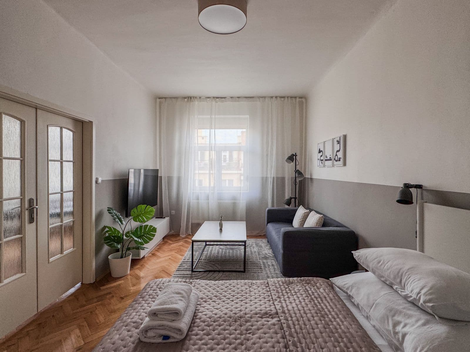 Prenájom bytu 120 m², Šmilovského, Praha, Praha Prenájom bytu 120 m², Šmilovského, Praha, Praha