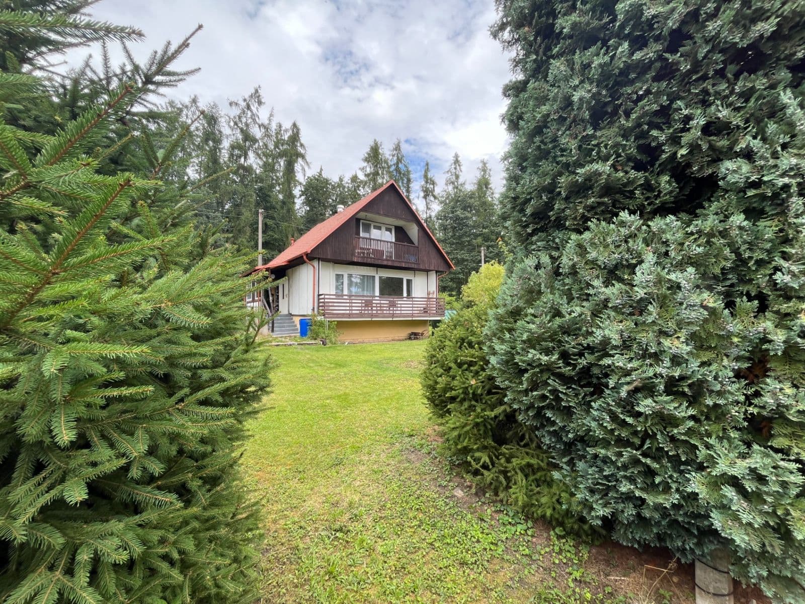 Predaj domu 131 m², pozemek 708 m², Hradečno, Středočeský kraj Predaj domu 131 m², pozemek 708 m², Hradečno, Středočeský kraj